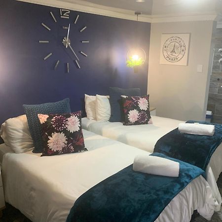 Mitchell'S Guesthouse Parow Luaran gambar
