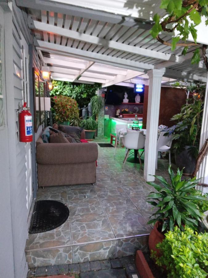 Mitchell'S Guesthouse Parow Luaran gambar